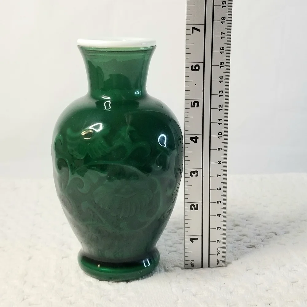 Vintage 1981 Avon Spring Bouquet Fragrance Jade Green Milk Glass  Vase